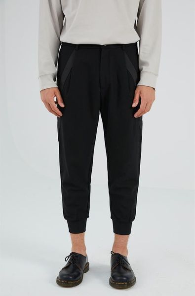 men's fashion leisure sports trend black men's tie mouth 9-point casual pants
men's fashion leisure sports trend black men's tie mouth 9-point casual pants