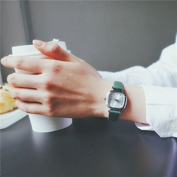 fashion square small watches simple retro women quartz watch vintage leather ladies wristwatches female clock zegarek damski, Slivery;brown
fashion square small watches simple retro women quartz watch vintage leather ladies wristwatches female clock zegarek damski, Slivery;brown