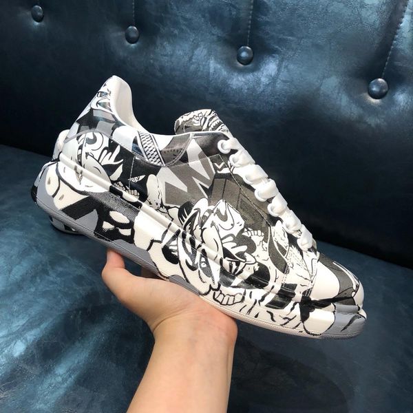 low new designer casual shoes men and women graffiti mens oversized designer shoes luxury women famous schoenen size 36-45, Black
low new designer casual shoes men and women graffiti mens oversized designer shoes luxury women famous schoenen size 36-45, Black