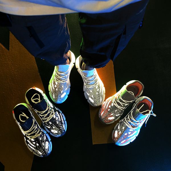 men's shoes coconut shoes men's gypsophila ultralight soft bottom luminous skeleton stripes reflective tide
men's shoes coconut shoes men's gypsophila ultralight soft bottom luminous skeleton stripes reflective tide
