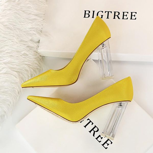 luxury women pumps 2020 transparent high heels pointed toe slip-on wedding party brand fashion shoes for lady size 34-40, Black
luxury women pumps 2020 transparent high heels pointed toe slip-on wedding party brand fashion shoes for lady size 34-40, Black