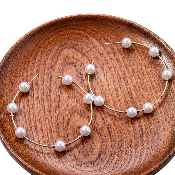 simple lovely girl's vintage hoop earrings c shape korean simulated-pearl big smooth circle earrings for women fashion jewelry, Golden;silver
simple lovely girl's vintage hoop earrings c shape korean simulated-pearl big smooth circle earrings for women fashion jewelry, Golden;silver