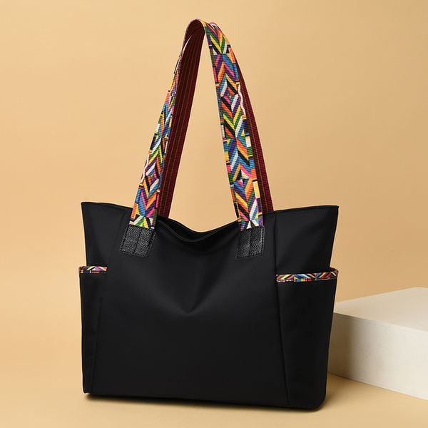 2020 new nylon fabric bag large capacity joker korean women's one-shoulder bag ladies' canvas
2020 new nylon fabric bag large capacity joker korean women's one-shoulder bag ladies' canvas