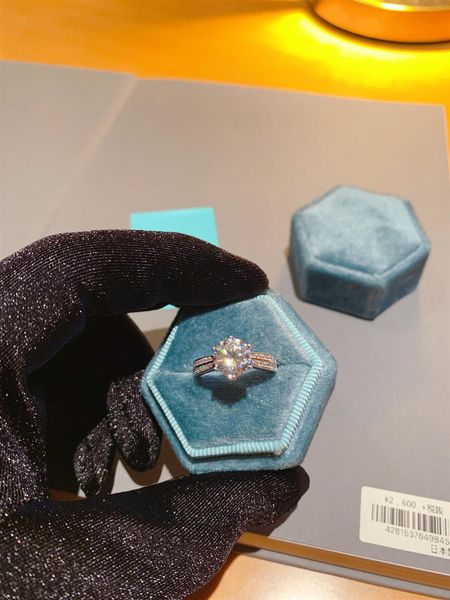 sterling silver mosanne diamond wedding ring women handmade customized rings, Slivery;golden
sterling silver mosanne diamond wedding ring women handmade customized rings, Slivery;golden