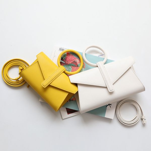 stunning2020 web niche design celebrity female antenna ring portable single shoulder messenger multi-purpose envelope running ba
stunning2020 web niche design celebrity female antenna ring portable single shoulder messenger multi-purpose envelope running ba