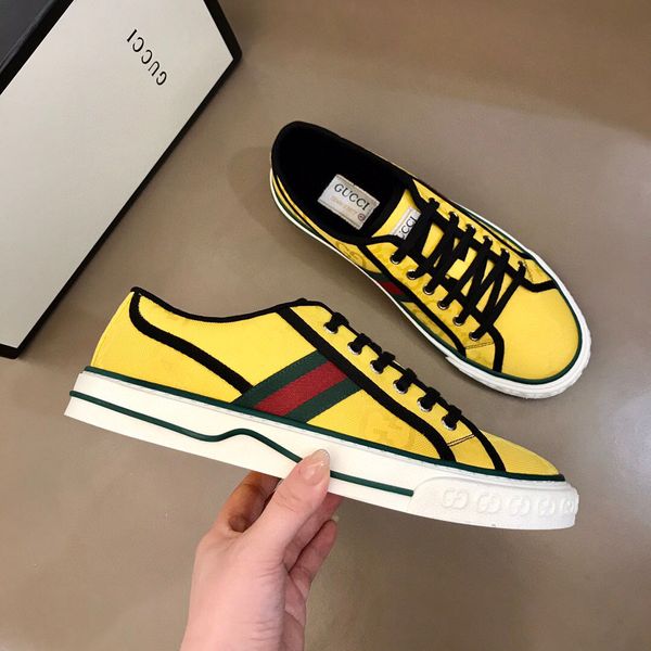 2020 gg fashion mens designer casual shoes sneakers guchi canvas shoes trainers full g side stripes xlmf031200
2020 gg fashion mens designer casual shoes sneakers guchi canvas shoes trainers full g side stripes xlmf031200