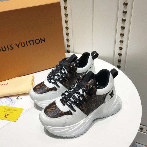 designer luxury women's casual fashion shoes, women's outdoor casual shoes, leather material, original box 54, Black 
designer luxury women's casual fashion shoes, women's outdoor casual shoes, leather material, original box 54, Black