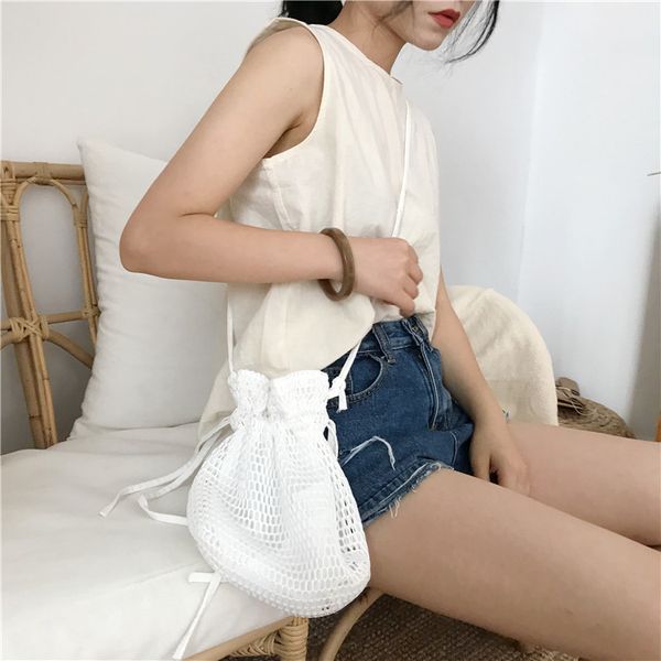 2020 женская мода холст crossbody сумка выдалбливают струнный девушки ковш сумки плеча дамы малый сумка сцепления кошелек
2020 женская мода холст crossbody сумка выдалбливают струнный девушки ковш сумки плеча дамы малый сумка сцепления кошелек