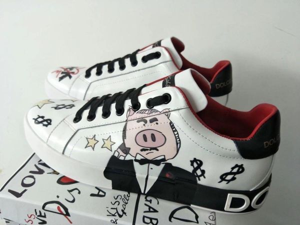 2020p high-end custom leather party casual shoes outdoor men and women sports shoes fashion doodle wild couple shoes, size: 35-451, Black
2020p high-end custom leather party casual shoes outdoor men and women sports shoes fashion doodle wild couple shoes, size: 35-451, Black