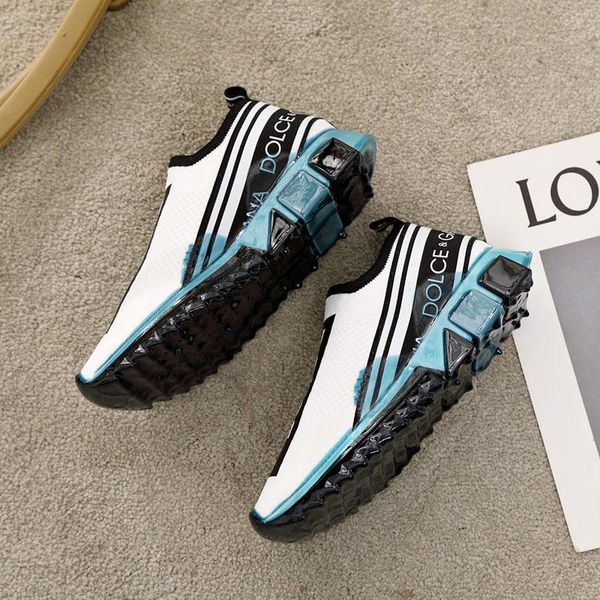 2020-2019l new luxury designer striped casual shoes couple shoes fashion wild men and women sports shoes 35-45
2020-2019l new luxury designer striped casual shoes couple shoes fashion wild men and women sports shoes 35-45