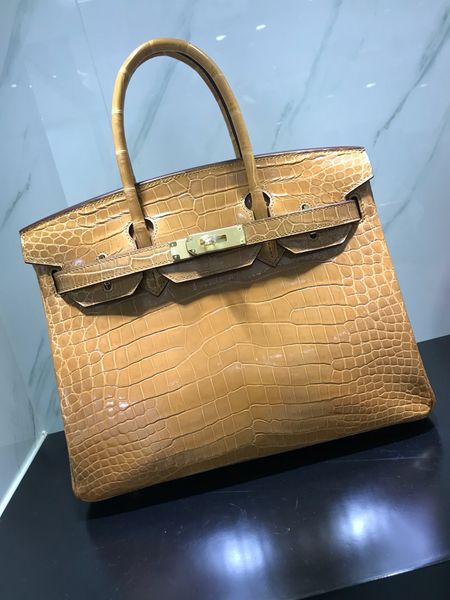 whosale brown crocodile leather luxury handbag,fully handmade with wax thread,gold and silver hardware,by order, fast delivery
whosale brown crocodile leather luxury handbag,fully handmade with wax thread,gold and silver hardware,by order, fast delivery