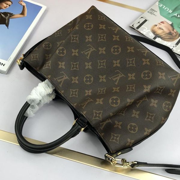 simple style womens shoulder bags leather crossbody bag new arrival totes messenger bags womens handbag large capacity
simple style womens shoulder bags leather crossbody bag new arrival totes messenger bags womens handbag large capacity