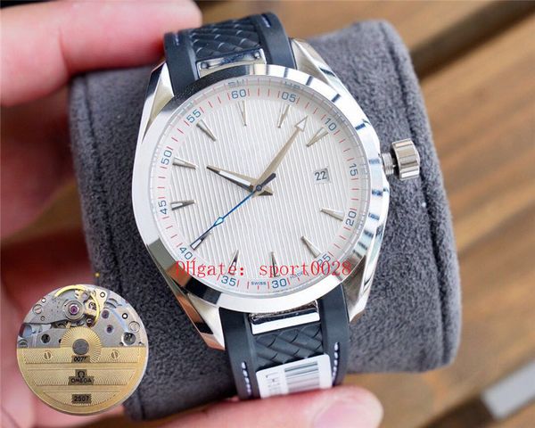 in 2020, the new watch 41.5mm scratch-proof sapphire glass mirror 316l added the original italian factory tape, Slivery;brown
in 2020, the new watch 41.5mm scratch-proof sapphire glass mirror 316l added the original italian factory tape, Slivery;brown