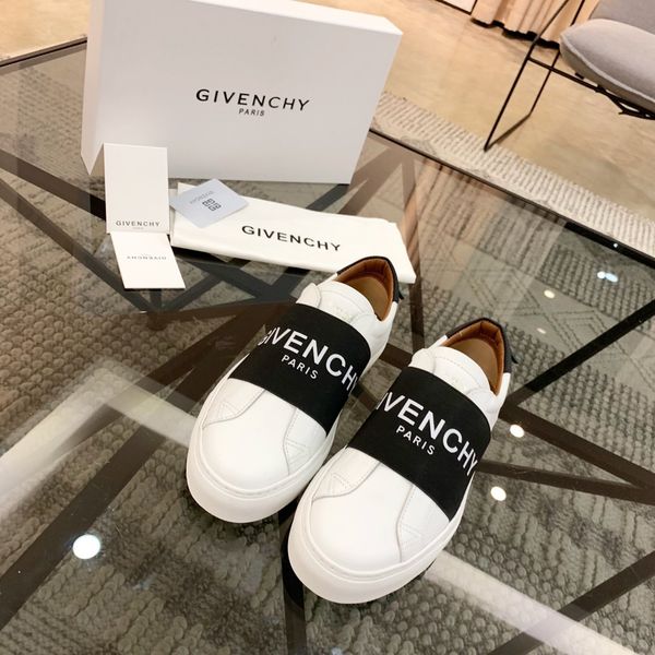 low-cut flat-bottom paris color-blocking letter shoes, high-quality brand shoes, leather casual sneakers designed by rs,ss
low-cut flat-bottom paris color-blocking letter shoes, high-quality brand shoes, leather casual sneakers designed by rs,ss