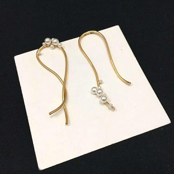 new irregular simple fashion pearl designer earrings luxury designer jewelry women earrings, Golden
new irregular simple fashion pearl designer earrings luxury designer jewelry women earrings, Golden
