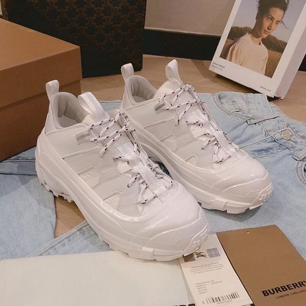 2020 designer new luxury men's casual sports shoes, designer casual shoes of and fast delivery with original box, Black 
2020 designer new luxury men's casual sports shoes, designer casual shoes of and fast delivery with original box, Black