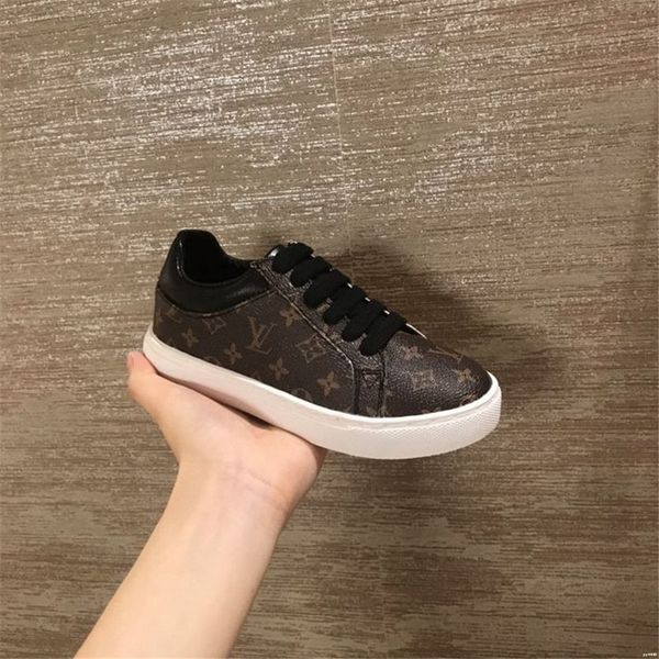 2020s classic 1 basketball shoes children boy girl kid youth flat skateboarding sports shoes skate sneaker size eur26-35, Black;red
2020s classic 1 basketball shoes children boy girl kid youth flat skateboarding sports shoes skate sneaker size eur26-35, Black;red