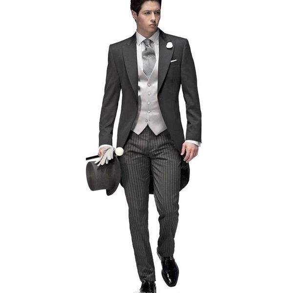 2020 new tailored gray suit for men wedding groom tuxedo elegant bridegrom suits 3 pieces set (jacket+pants+vest), White;black
2020 new tailored gray suit for men wedding groom tuxedo elegant bridegrom suits 3 pieces set (jacket+pants+vest), White;black