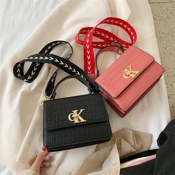 new high-quality female bag 2020 new stone pattern handbag small square bag all-match chain shoulder messenger
new high-quality female bag 2020 new stone pattern handbag small square bag all-match chain shoulder messenger