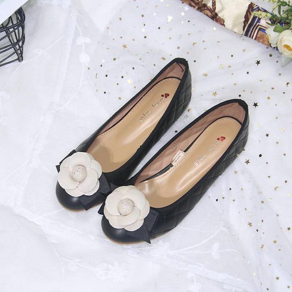 fashion plaid single shoes round head shallow mouth camellia scoop shoes bowknot slip-on large size 41 pregnant women flats, Black
fashion plaid single shoes round head shallow mouth camellia scoop shoes bowknot slip-on large size 41 pregnant women flats, Black