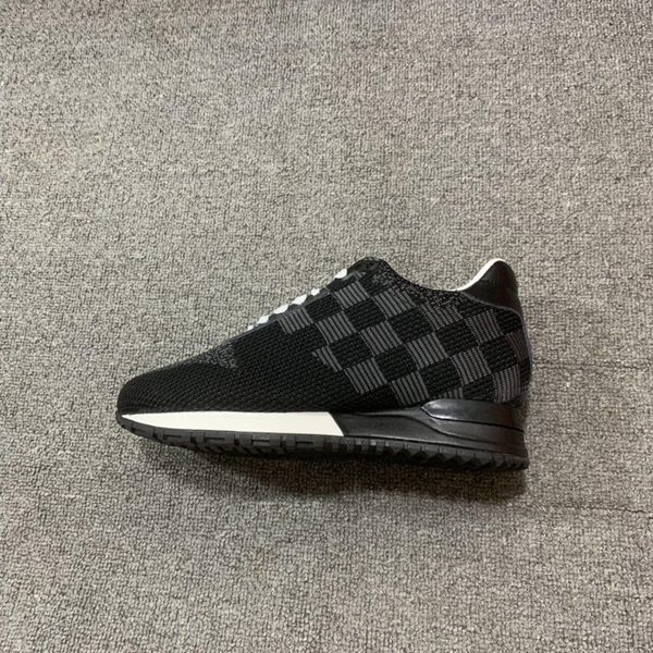 2020k new trend leather casual shoes breathable men and women outdoor sports shoes fashion wild printing party couple shoes, size 35-45, Black
2020k new trend leather casual shoes breathable men and women outdoor sports shoes fashion wild printing party couple shoes, size 35-45, Black