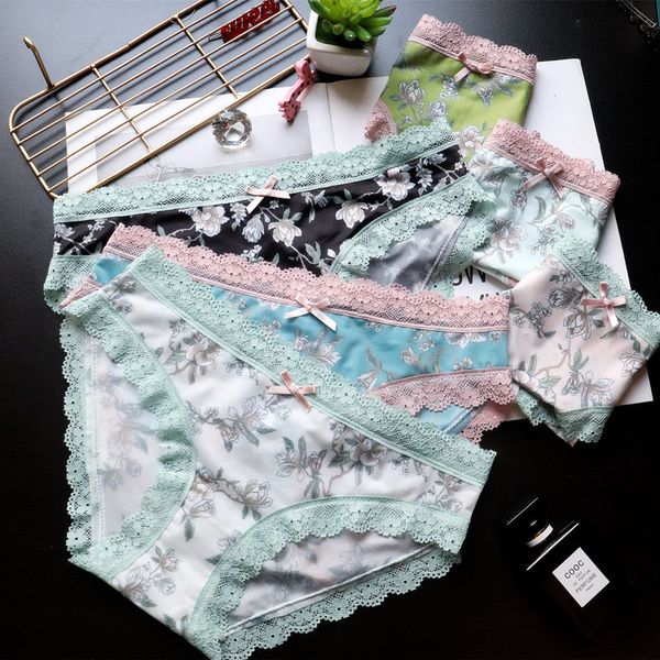 missnanda japanese retro floral lady's low-waisted lace panties women's half-bag hip ice silk women's underwear low waist, Black;pink
missnanda japanese retro floral lady's low-waisted lace panties women's half-bag hip ice silk women's underwear low waist, Black;pink