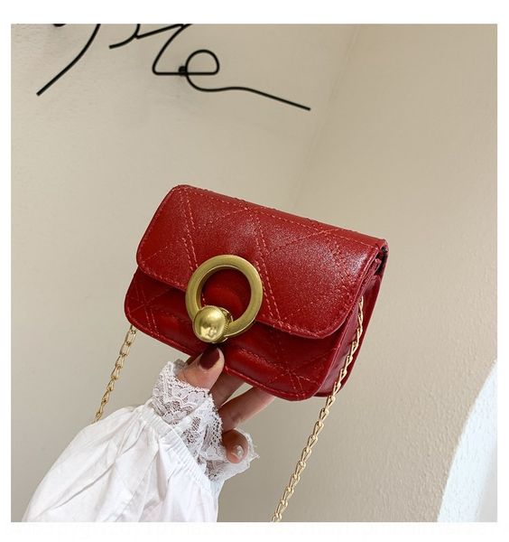 2020 нового мешок способа корейского всего матч сумка цепь плечо интернет знаменитость мода mini плечо маленьких женщин, White
2020 нового мешок способа корейского всего матч сумка цепь плечо интернет знаменитость мода mini плечо маленьких женщин, White