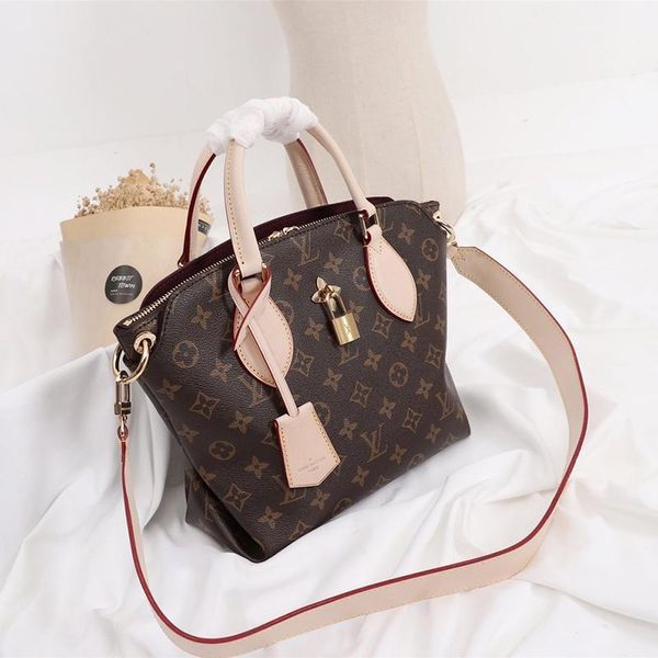 women leather crossbody bag handle totes messenger bags womens luxury designer bag handbags ladies crossbody bag drop ship 
women leather crossbody bag handle totes messenger bags womens luxury designer bag handbags ladies crossbody bag drop ship