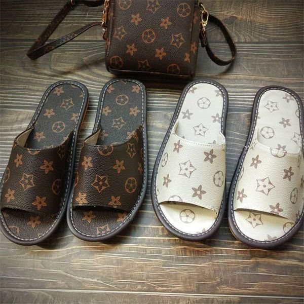 pu leather slippers designer sandal women and men slides letters print brand shoes classic flat sandals flip flop beach bath slipper d72809, Black;grey
pu leather slippers designer sandal women and men slides letters print brand shoes classic flat sandals flip flop beach bath slipper d72809, Black;grey