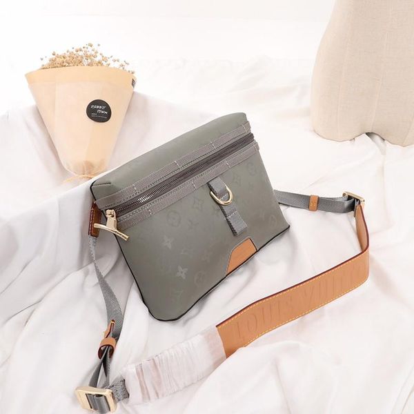 drop ship men bags leather vintage design messenger bag zipper shoulder bags trend type mens shoulder bags sac bandoulière
drop ship men bags leather vintage design messenger bag zipper shoulder bags trend type mens shoulder bags sac bandoulière
