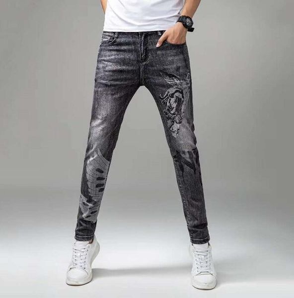 2020Fashion Men's foreign trade light blue black jeans pants motorcycle biker men washing to do the old fold men Trousers Casual Runway
2020Fashion Men's foreign trade light blue black jeans pants motorcycle biker men washing to do the old fold men Trousers Casual Runway