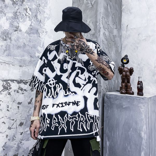 e-baihui 2021 summer new national tide hip-hop t-shirt graffiti trend loose men's shirt high street short-sleeved t-shirt 913-d159, White;black
e-baihui 2021 summer new national tide hip-hop t-shirt graffiti trend loose men's shirt high street short-sleeved t-shirt 913-d159, White;black