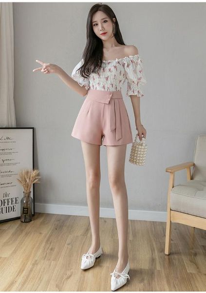 summer new women's temperament high waist, versatile design solid color suit pants loose thin wide-leg pants button belt shorts, Black
summer new women's temperament high waist, versatile design solid color suit pants loose thin wide-leg pants button belt shorts, Black