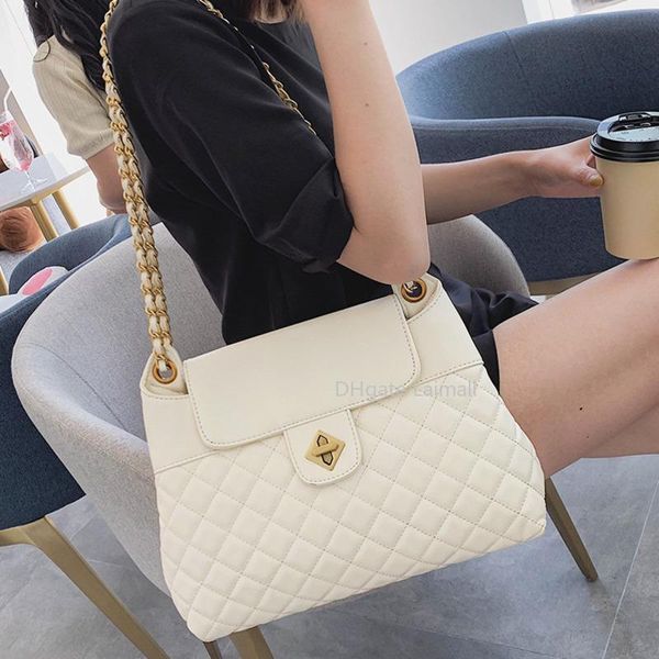 quality quilted women messenger bags new leather tote high capacity chain handbag famous pochette femme
quality quilted women messenger bags new leather tote high capacity chain handbag famous pochette femme
