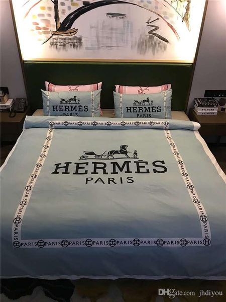 blue color bedding set 4 pcs boutique modern style bedding suit home bedclothes modal fabric beddingset pillow cases size 200*230cm
blue color bedding set 4 pcs boutique modern style bedding suit home bedclothes modal fabric beddingset pillow cases size 200*230cm