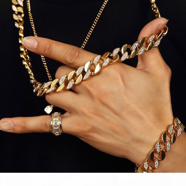 мужчины hip hop облединение out 18k позолоченный w cz снаряженная майами кубинский link ожерелье цепи браслеты bling bling комплект ювелирны, Silver
мужчины hip hop облединение out 18k позолоченный w cz снаряженная майами кубинский link ожерелье цепи браслеты bling bling комплект ювелирны, Silver