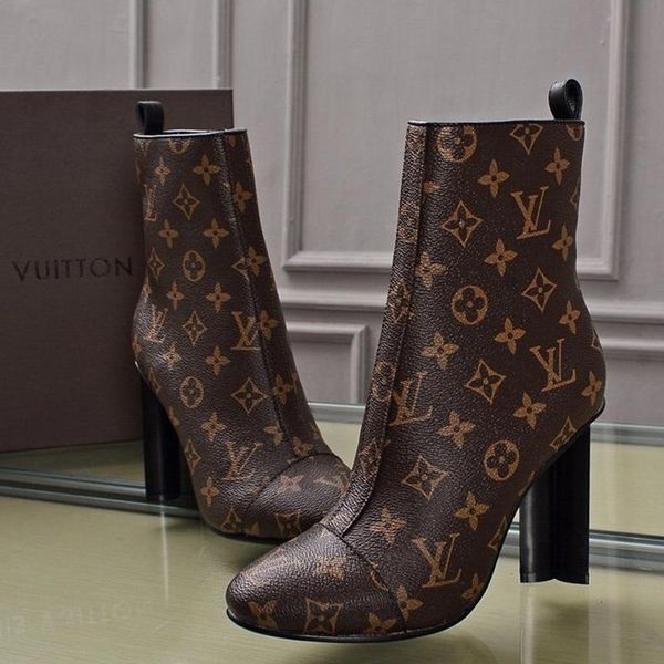 21 designer luxury women's casual fashion shoes, women's outdoor casual shoes, fast delivery, original box, Black
21 designer luxury women's casual fashion shoes, women's outdoor casual shoes, fast delivery, original box, Black