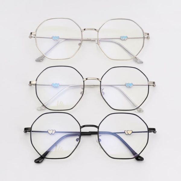 1pc vintage anti blue light clear glasses metal frame round vision care classic eyewear women lens myopia optical mirror eyewear, White;black
1pc vintage anti blue light clear glasses metal frame round vision care classic eyewear women lens myopia optical mirror eyewear, White;black
