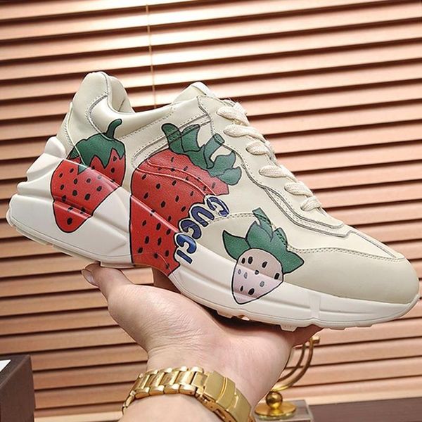 new arrival mens rhyton sneaker with strawberry print mens shoes fashion vintage casual sports low lace -up men shoes zapatillas hombre, Black
new arrival mens rhyton sneaker with strawberry print mens shoes fashion vintage casual sports low lace -up men shoes zapatillas hombre, Black