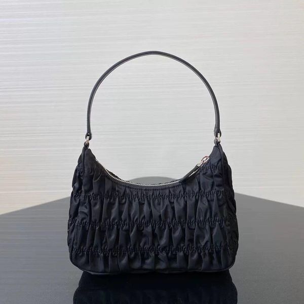 2023 pleated wallet fashion cross body bag underarm shoulder purse messenger bag handbag sets canvas dicky purses shopping bags wallets wome
2023 pleated wallet fashion cross body bag underarm shoulder purse messenger bag handbag sets canvas dicky purses shopping bags wallets wome