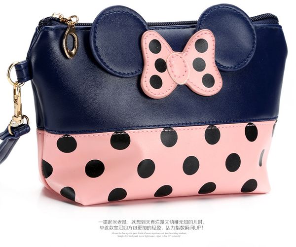 2020 leisure make-up bag dot bow hand bag cartoon make-up bag five colors to choose from dhl ing
2020 leisure make-up bag dot bow hand bag cartoon make-up bag five colors to choose from dhl ing