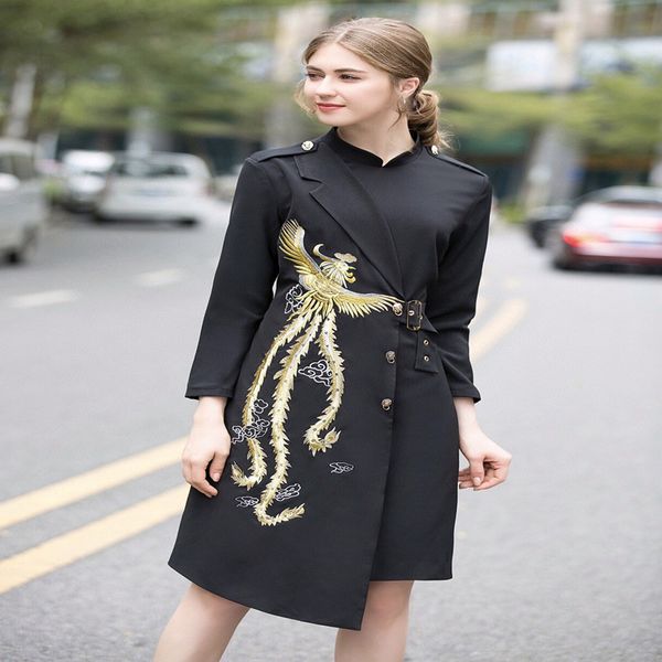 2020 counter synchronization new mid-length stand-up collar lion buckle embroidery phoenix pattern buttoned waist slimming ol dress
2020 counter synchronization new mid-length stand-up collar lion buckle embroidery phoenix pattern buttoned waist slimming ol dress