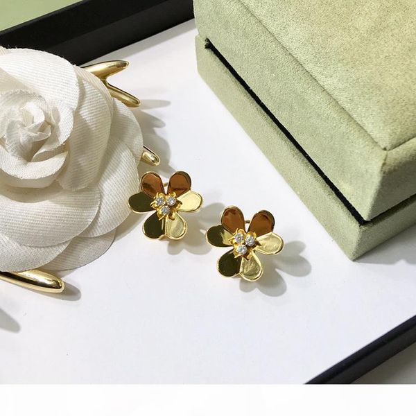 1.6cm stud earring with flower and diamond for women wedding jewelry wedding gifts ps5753, Golden
1.6cm stud earring with flower and diamond for women wedding jewelry wedding gifts ps5753, Golden