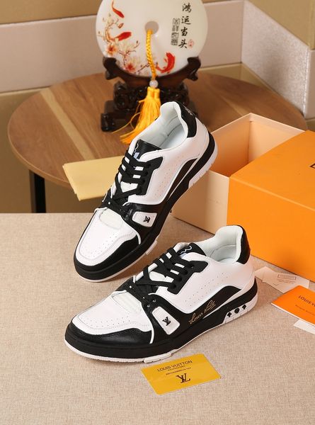 new55 luxury high-quality casual men's shoes fashion all-match sports shoes outdoor comfortable men's shoes original box packaging, Black
new55 luxury high-quality casual men's shoes fashion all-match sports shoes outdoor comfortable men's shoes original box packaging, Black