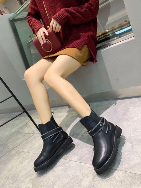 2020s autumn and winter models leather platform women's boots british wind martin boots, fashion high-heeled thick heel boots
2020s autumn and winter models leather platform women's boots british wind martin boots, fashion high-heeled thick heel boots