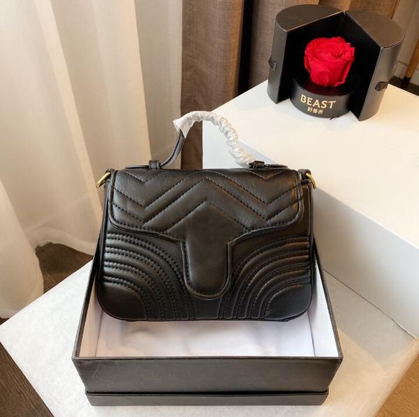 female small crossbody bags women handbags purses chain shoulder bags genuine leather classic suede lining gilt buckle ladies tote
female small crossbody bags women handbags purses chain shoulder bags genuine leather classic suede lining gilt buckle ladies tote