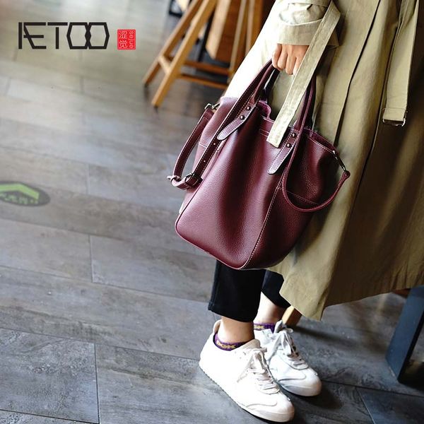 aetoo the first layer of soft leather simple versatile tote bag commute diagonal cross bag literary leather bucket tote
aetoo the first layer of soft leather simple versatile tote bag commute diagonal cross bag literary leather bucket tote