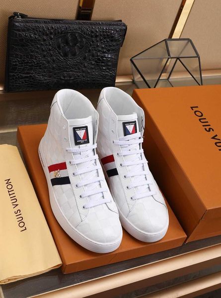 2020m brand designer to create a limited edition fashion trend wild casual comfortable shoes hiking shoes sports shoes original delivery, Black
2020m brand designer to create a limited edition fashion trend wild casual comfortable shoes hiking shoes sports shoes original delivery, Black