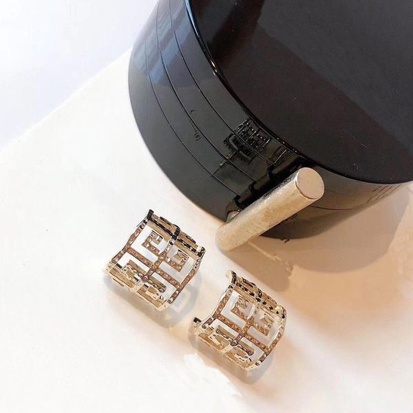 c2005 women's geometric ear stud with individual half circle stud earrings of refined brass 925 silver needle temperament earrings, Golden;silver
c2005 women's geometric ear stud with individual half circle stud earrings of refined brass 925 silver needle temperament earrings, Golden;silver