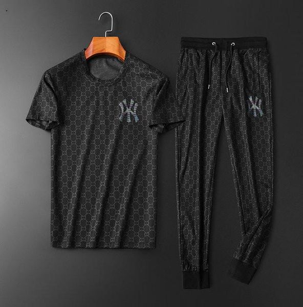 new mens tracksuit designer hoodies+pants 2 piece sets color luxury outfit suits tracksuits for mens letter printing running tracksuits, Gray
new mens tracksuit designer hoodies+pants 2 piece sets color luxury outfit suits tracksuits for mens letter printing running tracksuits, Gray
